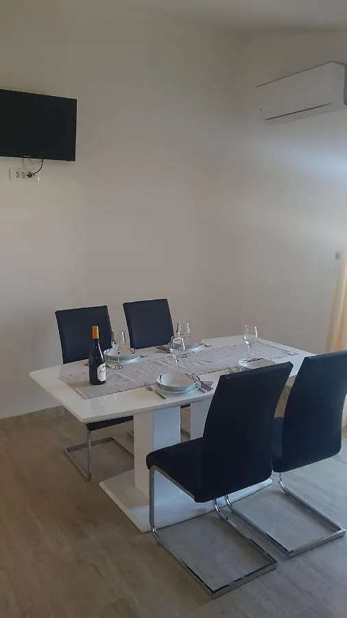 فيلا Mobilna Kucica Maja بيوغْغاد نا موغو كرواتيا